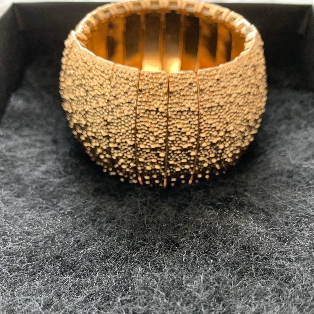 Gold Stretchy Bangle